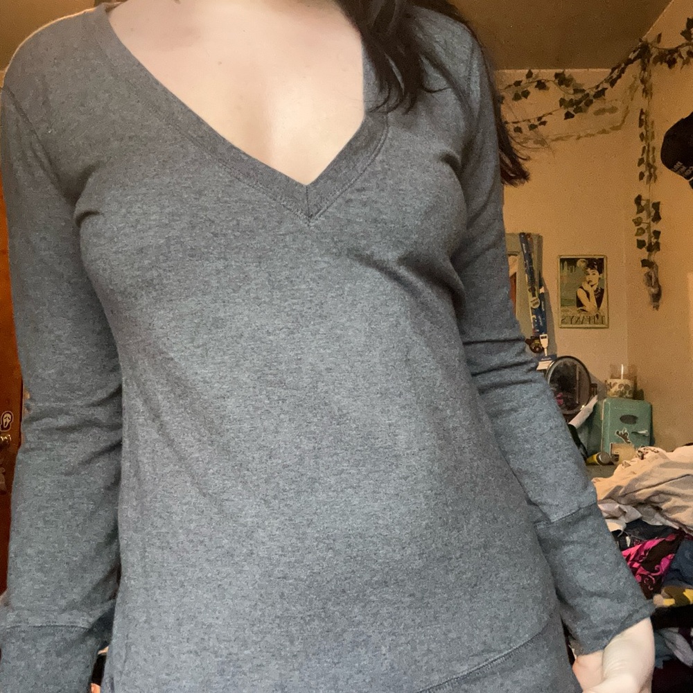 gray long sleeve